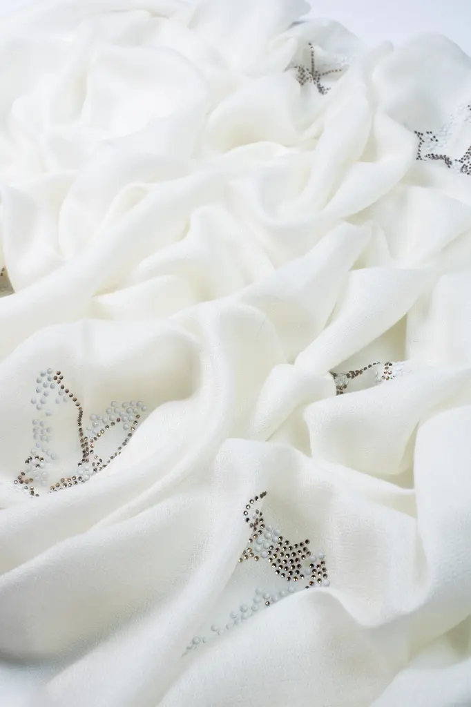 Vira Cashmere Fine Wool Butterfly Booti Allover Stole (4).webp