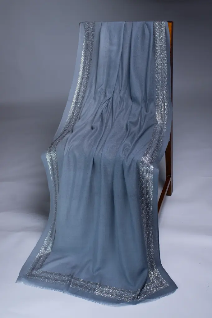 VIC-CFW-PB7030-70200-CGY (2).webp