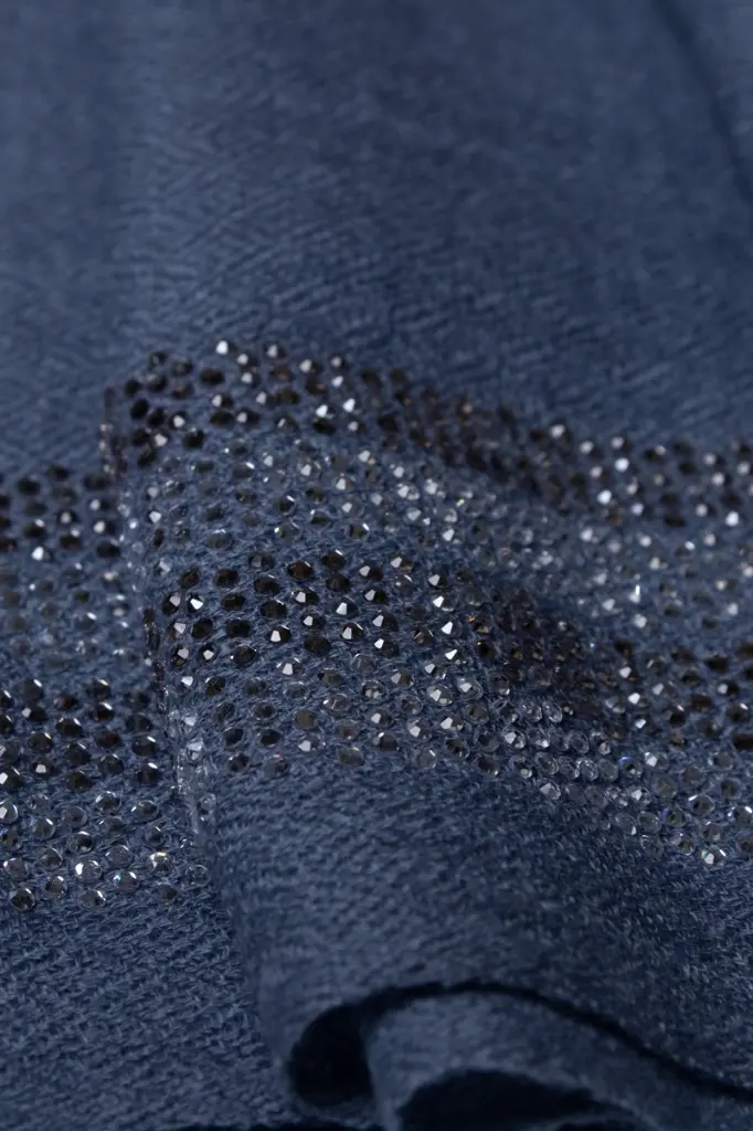 VIC-CFW-PB7030-70200-CGY (5).webp