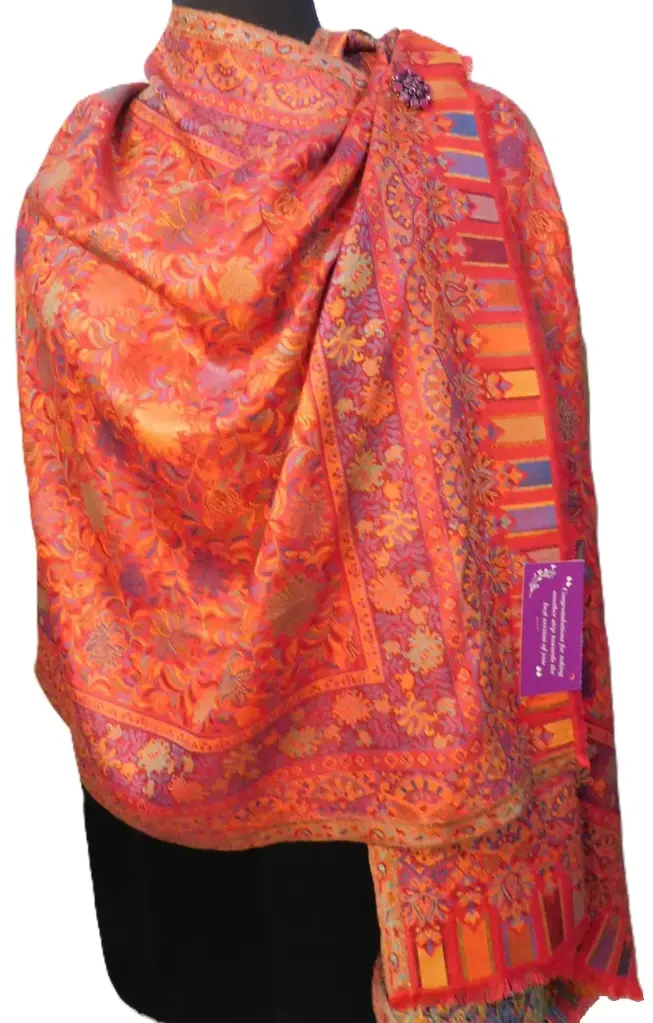 Fine Weave Multi-Colored Pashmina Stole for Women – Elegant Floral Artwork & Soft Drape | VICST05A 