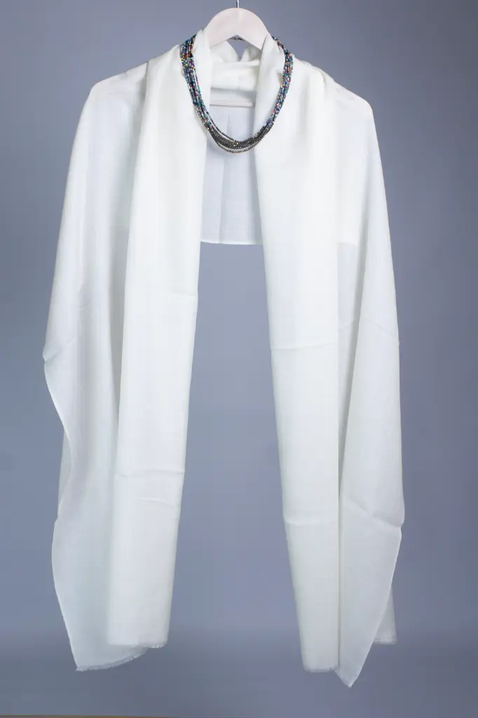 VIC Cashmere Pashmina Blend Fine Wool Stole 50/50 – Plain Solid White | 70x200cm Shawl Wrap | Code : VIC-CFW-PS-70200-WHT5050