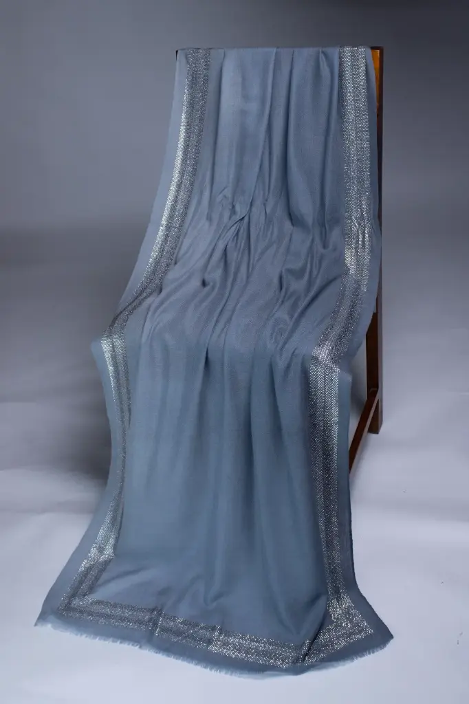 VIC Cashmere Fine Wool Pashmina Blend Stole – 20-Line, 4-Side Border, Crystal Grey | 70x200cm | VIC-CFW-PB7030-70200-CGY